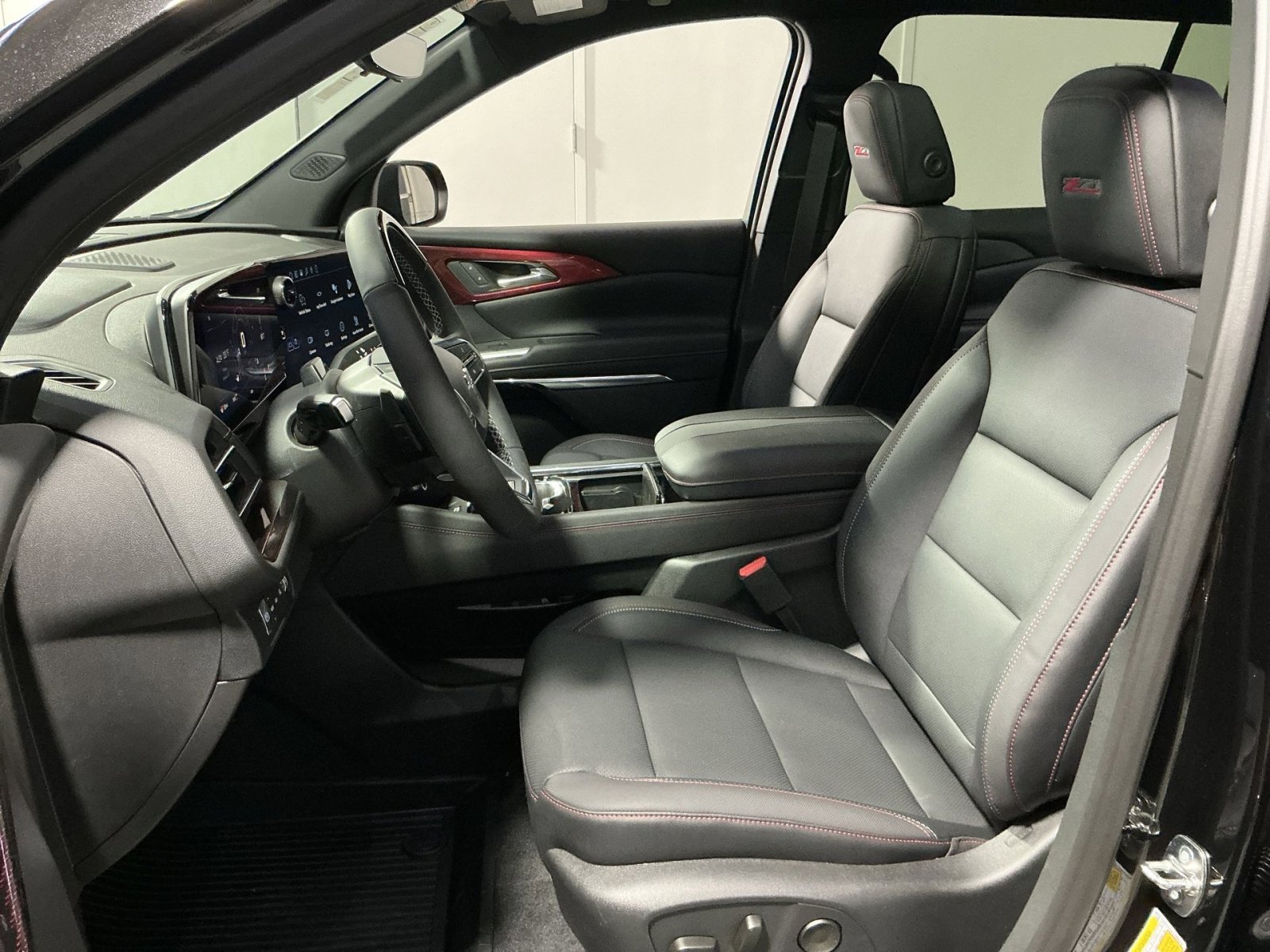 New 2026 Chevrolet Traverse Z71 w/ Enhanced Driving Package image 21