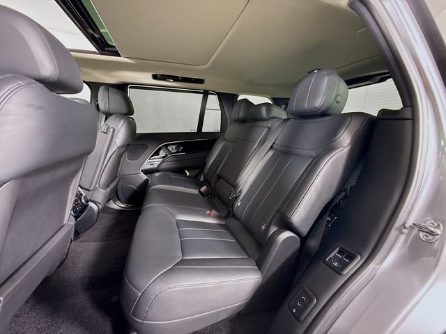 Certified 2025 Land Rover Range Rover Long Wheelbase SE AWD/4WD image 24