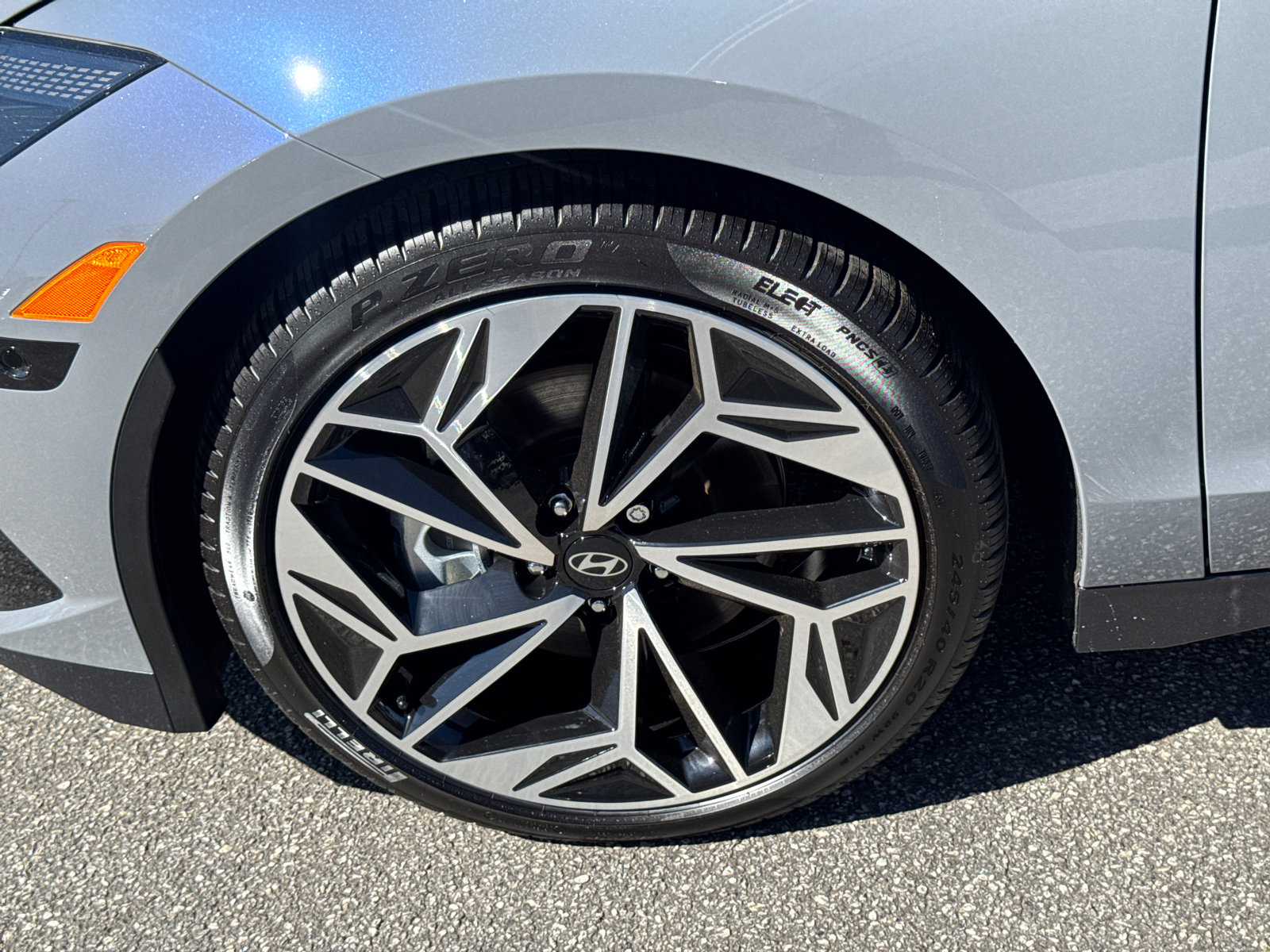 New 2025 Hyundai Ioniq 6 Limited image 12