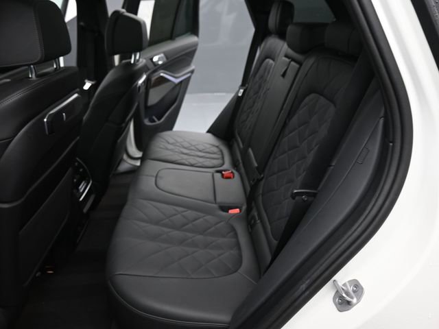 Used 2024 BMW X5 xDrive50e image 15