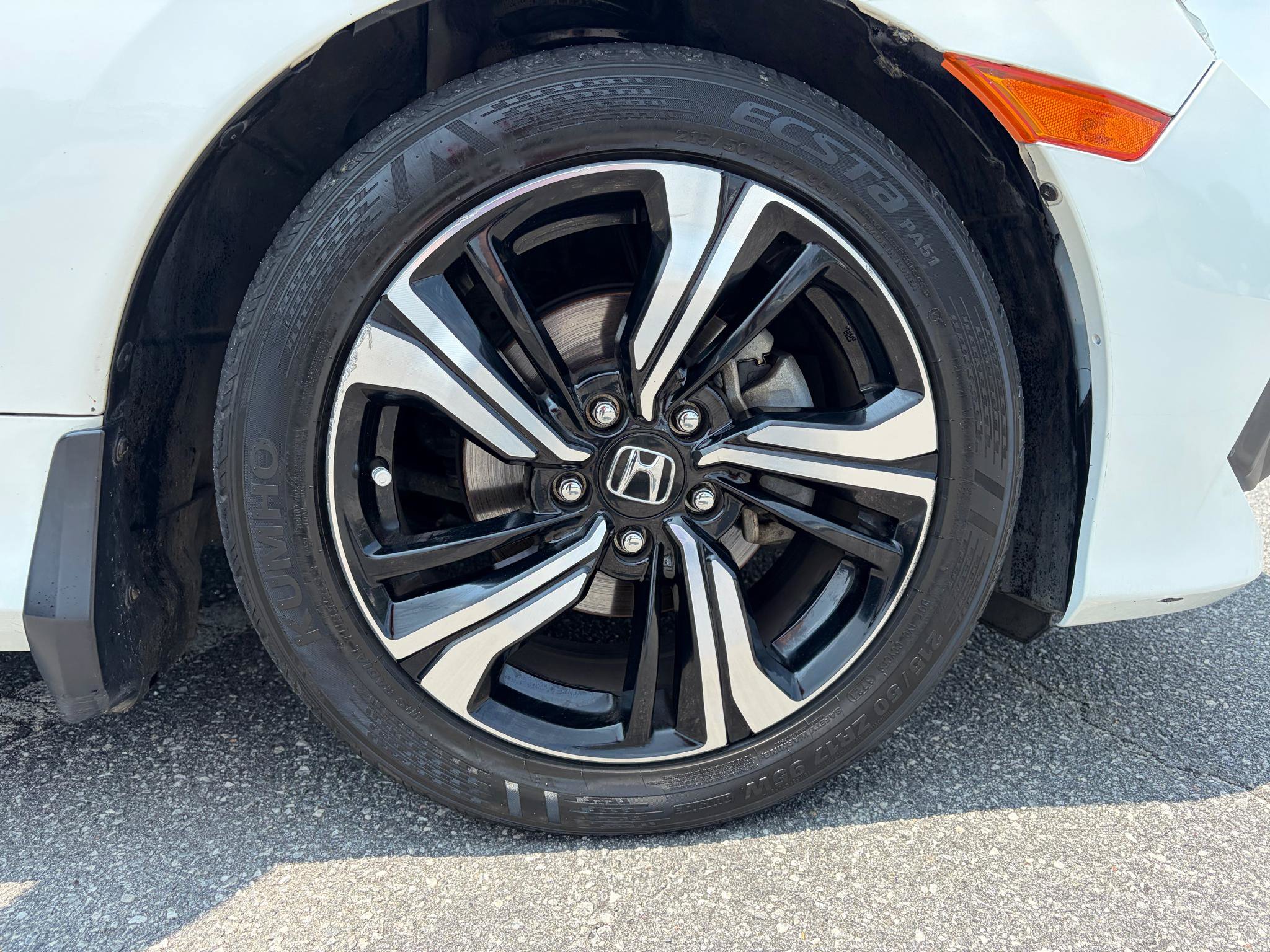 Used 2017 Honda Civic Touring image 27