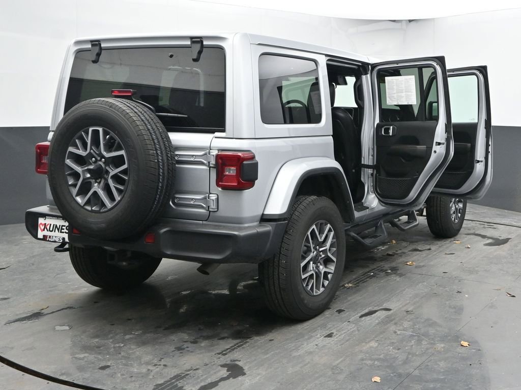 Used 2024 Jeep Wrangler Sahara image 50