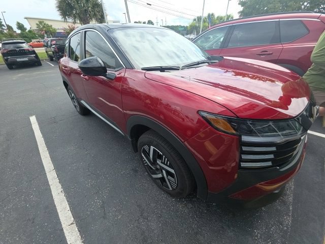 Used 2025 Nissan Kicks SV FWD image 3