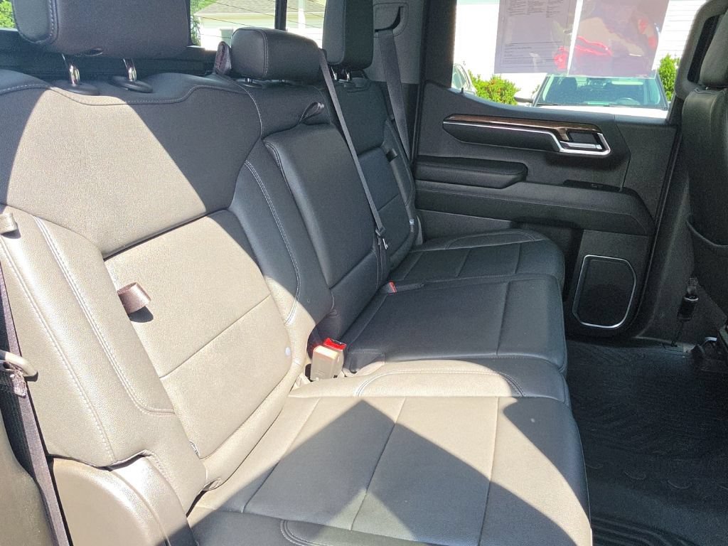 Certified 2022 Chevrolet Silverado 1500 LT Trail Boss w/ LT Trail Boss Premium Package AWD/4WD image 26