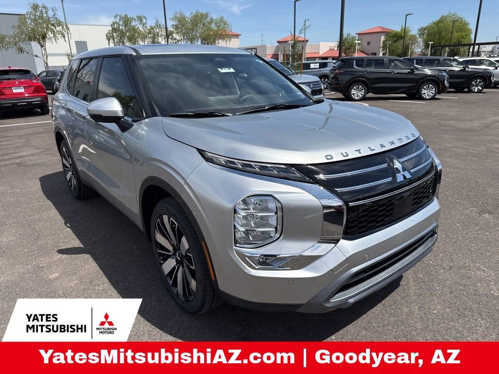 New 2026 Mitsubishi Outlander SE image 2