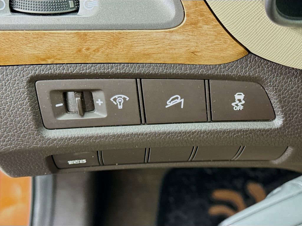 Used 2015 Hyundai Santa Fe Sport image 10