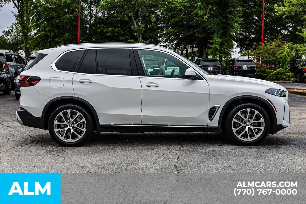 Used 2024 BMW X5 xDrive50e AWD/4WD image 9