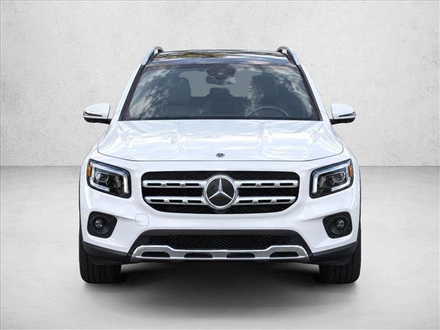 Used 2023 Mercedes-Benz GLB 250 4MATIC image 2