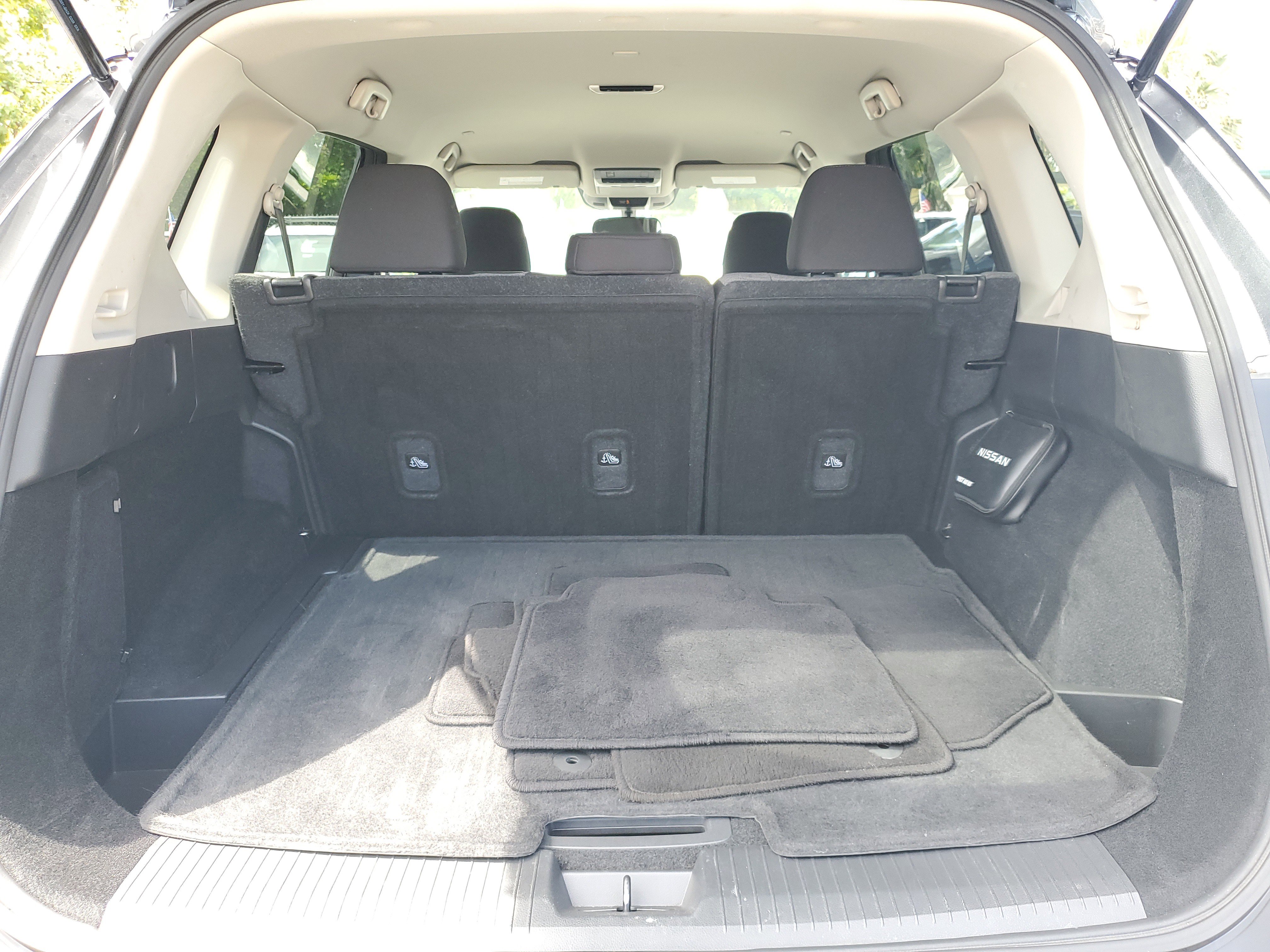 Certified 2023 Nissan Rogue SV image 14