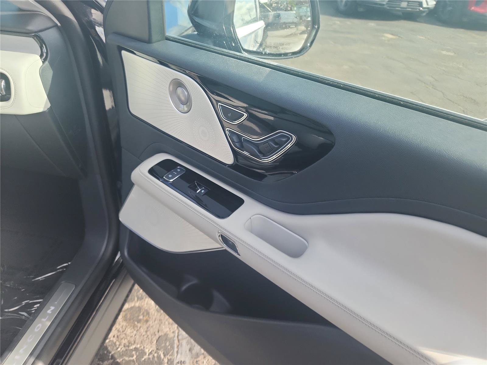 New 2026 Lincoln Aviator Reserve AWD/4WD image 26