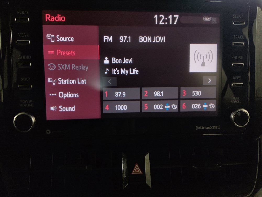 Used 2021 Toyota Corolla LE FWD image 25