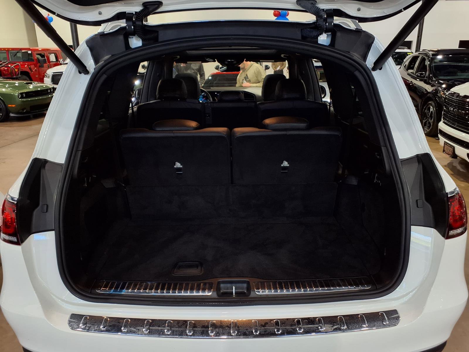 Used 2023 Mercedes-Benz GLS 580 4MATIC image 23