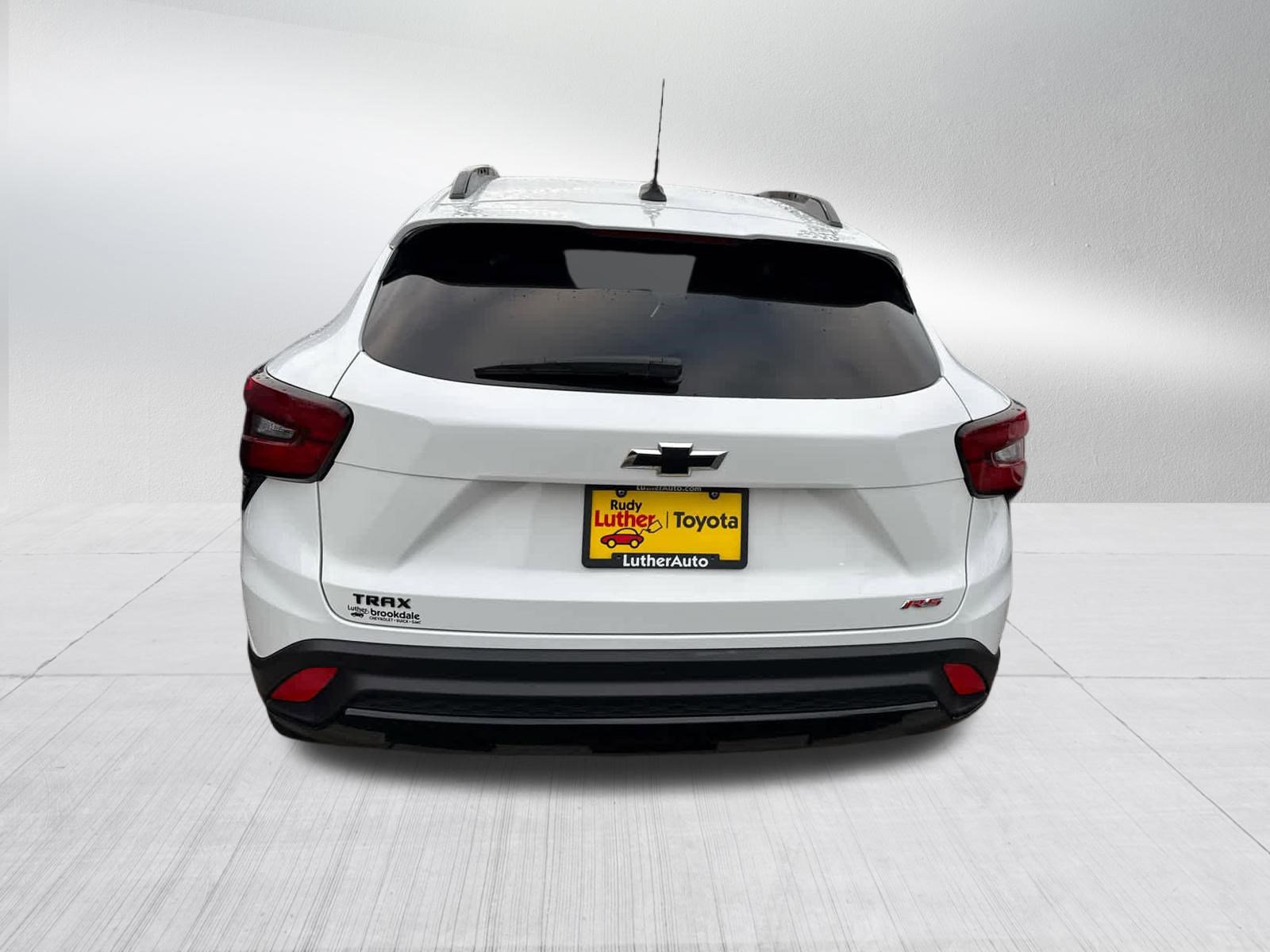 Used 2024 Chevrolet Trax RS w/ Sunroof Package image 7