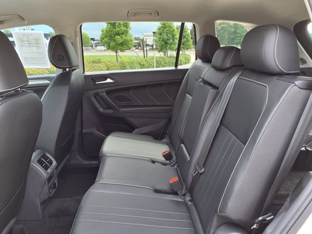 Used 2023 Volkswagen Tiguan SE FWD image 20