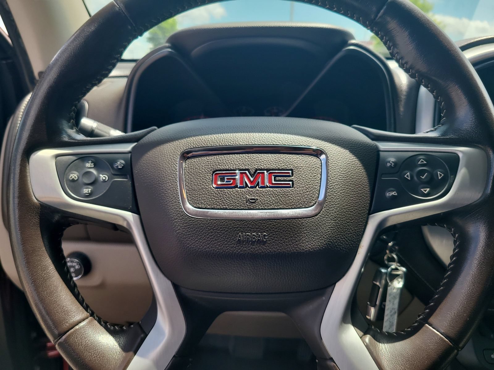 Used 2015 GMC Canyon SLT w/ Driver Alert Package RWD image 13