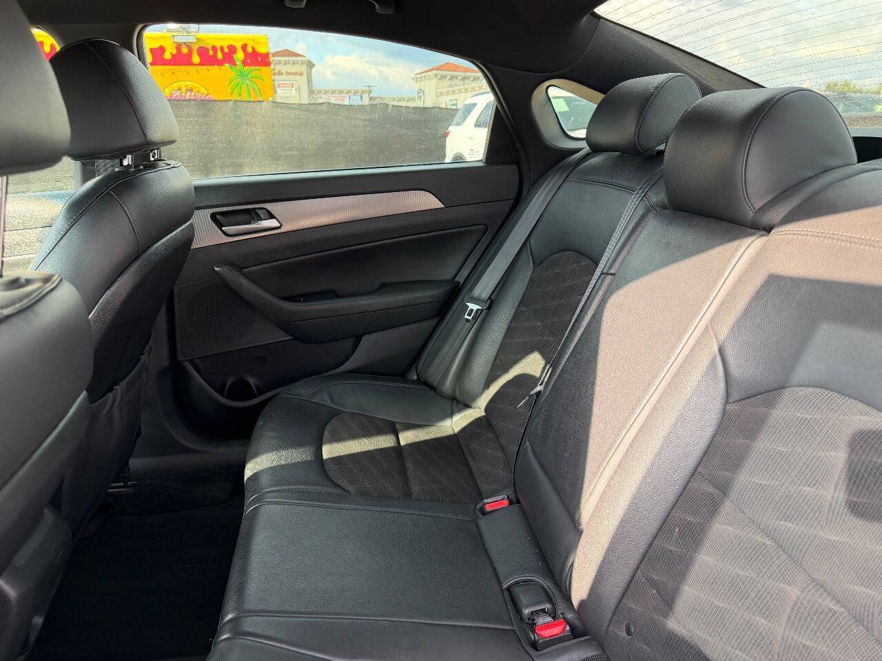 Used 2018 Hyundai Sonata Sport FWD image 23