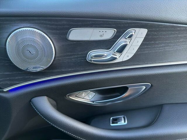 Used 2018 Mercedes-Benz E 300 image 21