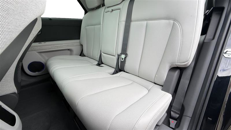 Used 2025 Hyundai Ioniq 5 Limited AWD/4WD image 16