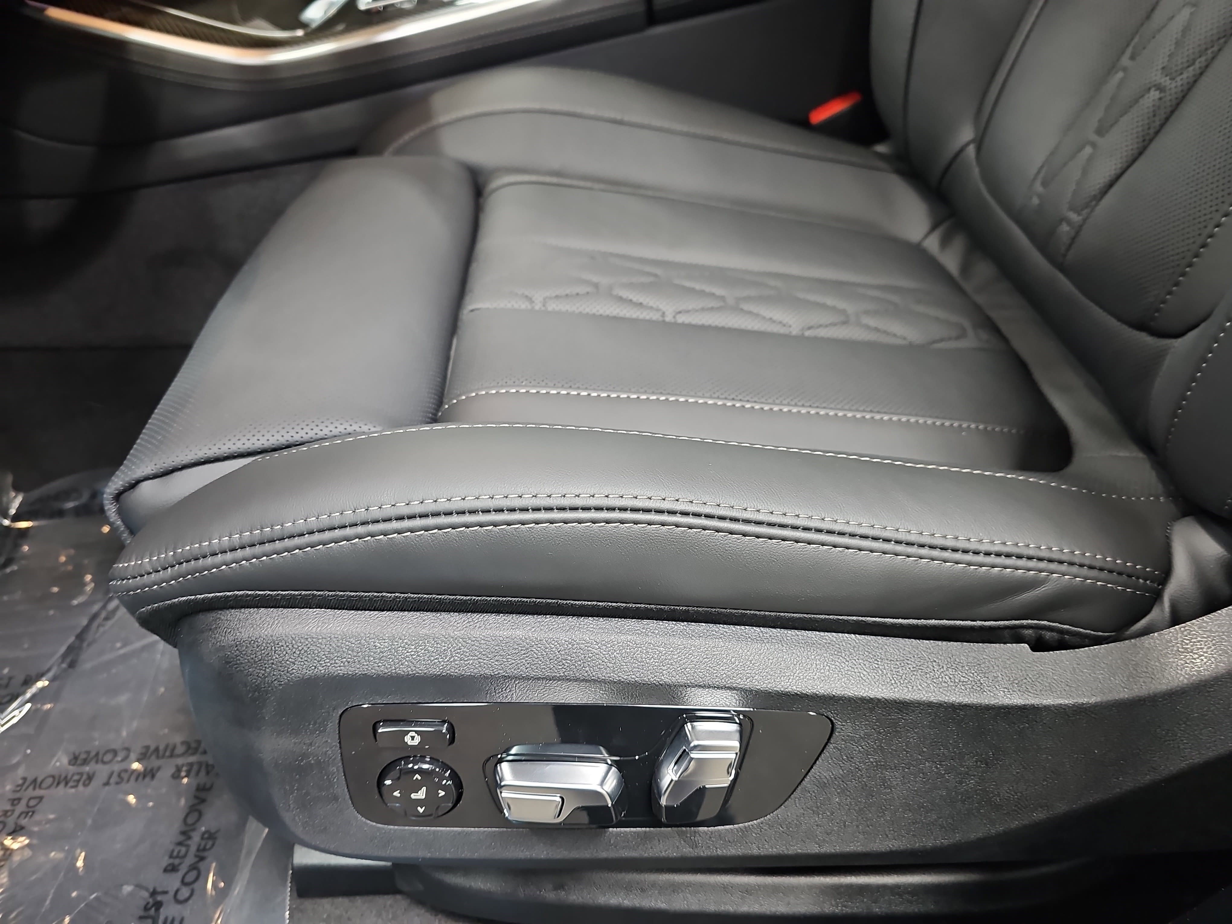 New 2026 BMW X5 M60i image 31