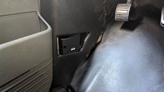 Used 2022 Chevrolet Express 2500 w/ Driver Convenience Package image 33