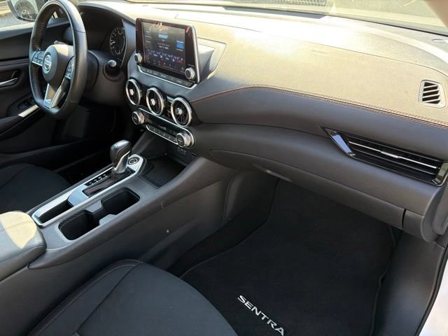 Used 2023 Nissan Sentra SR w/ Midnight Edition Package FWD image 11