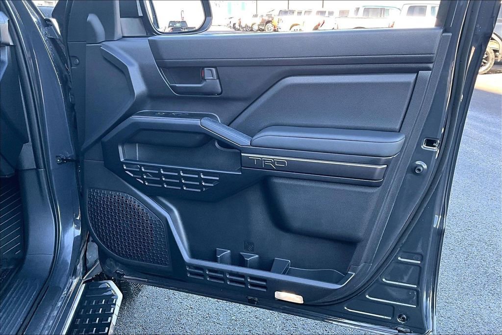 Used 2025 Toyota 4Runner TRD Off-Road image 24