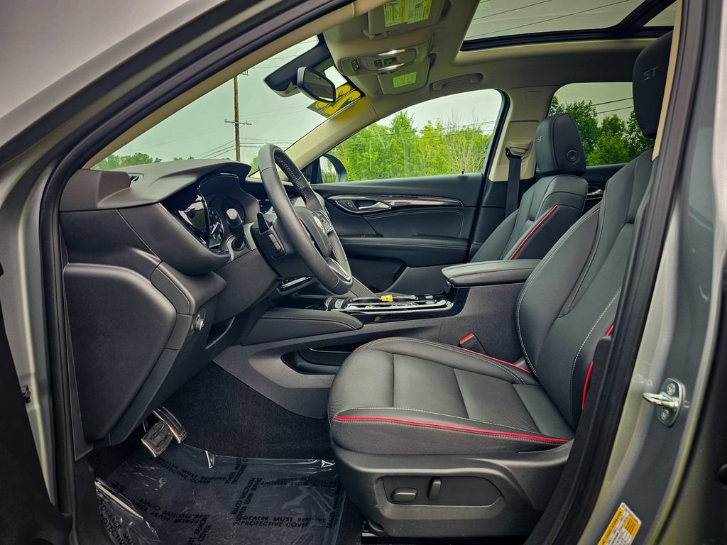 Used 2023 Buick Envision Essence w/ Sport Touring Package AWD/4WD image 14