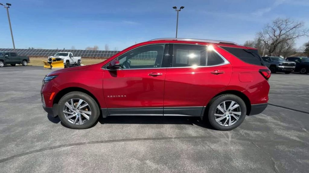 Used 2023 Chevrolet Equinox Premier image 5