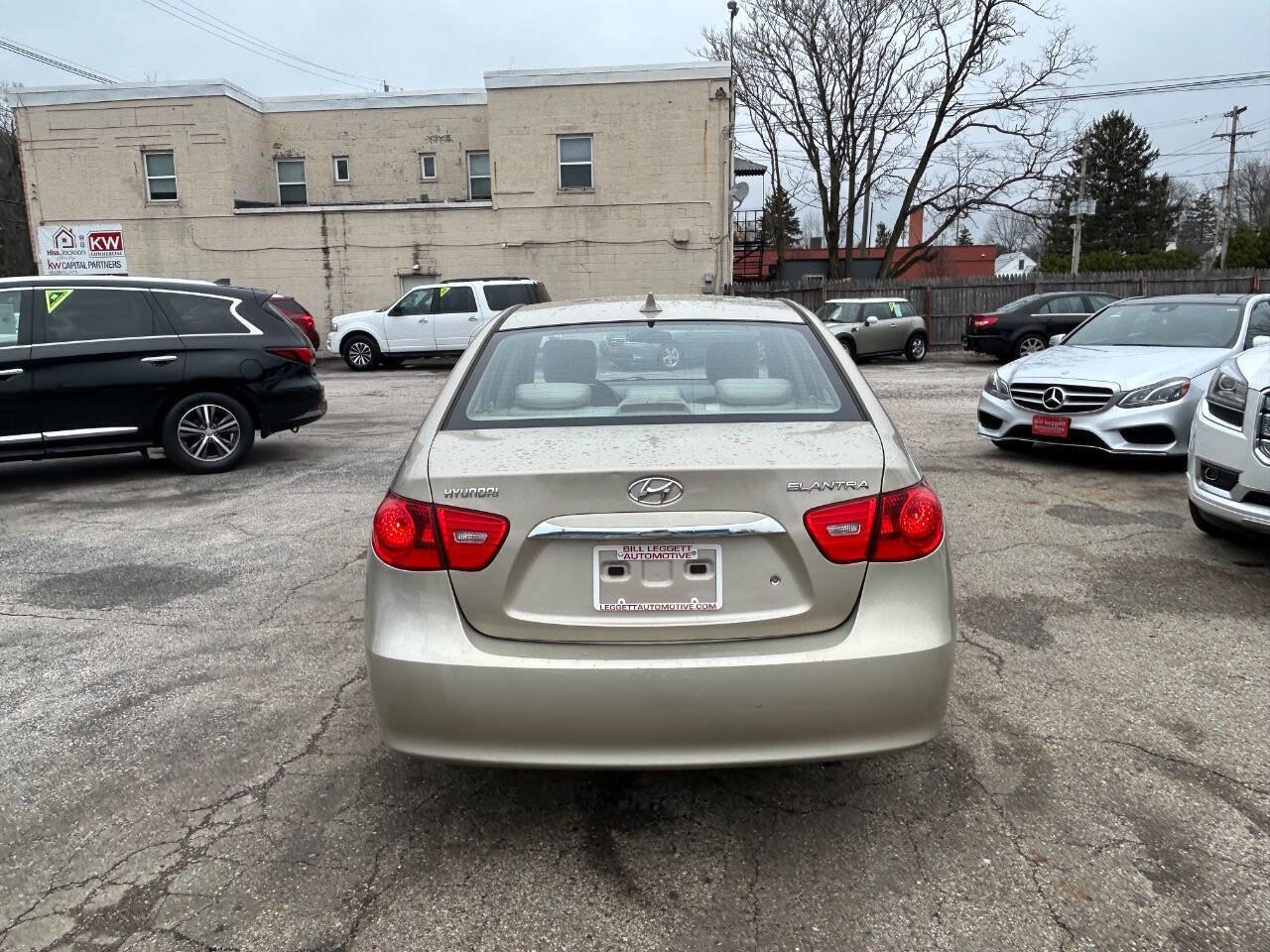 Used 2010 Hyundai Elantra GLS image 11