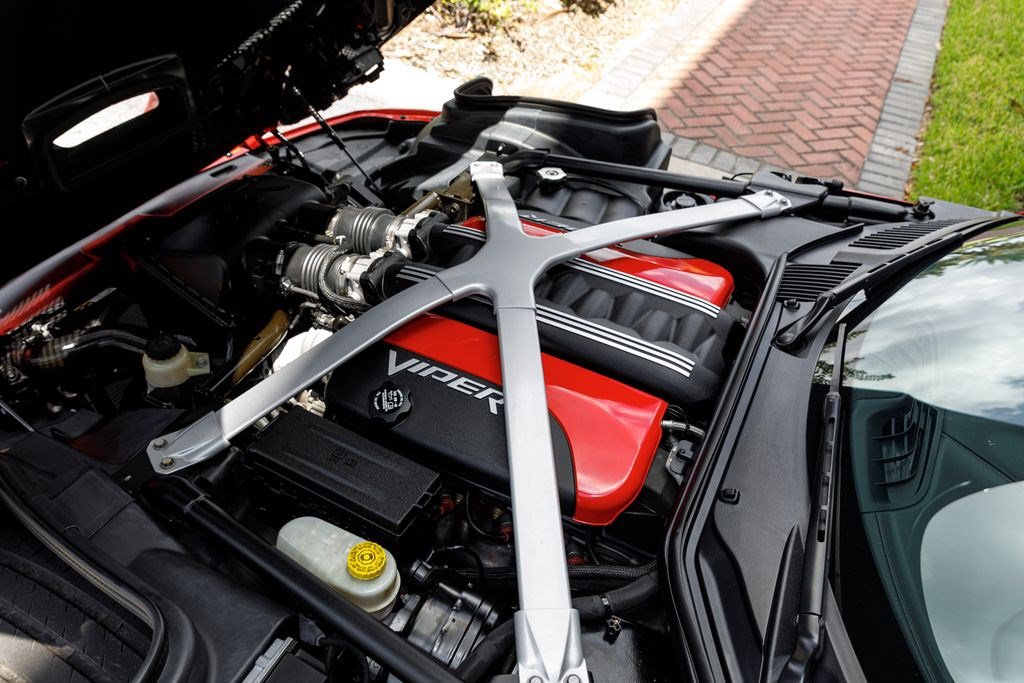 Used 2017 Dodge Viper GTC RWD image 14