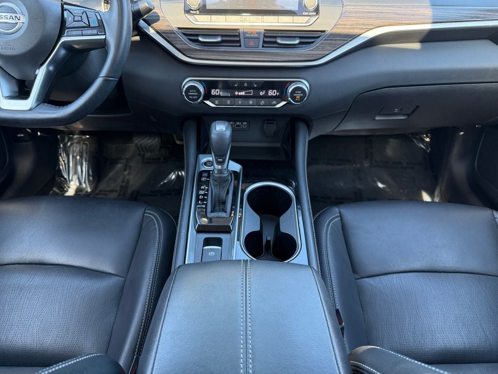 Used 2020 Nissan Altima 2.0 Platinum FWD image 12