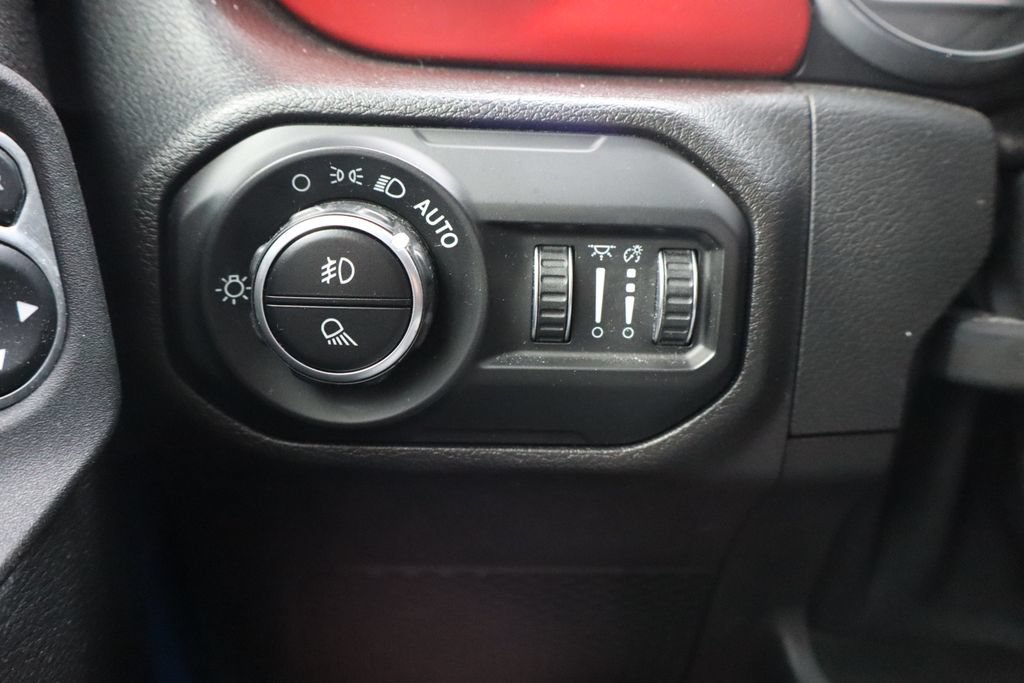 Used 2021 Jeep Gladiator Rubicon AWD/4WD image 19