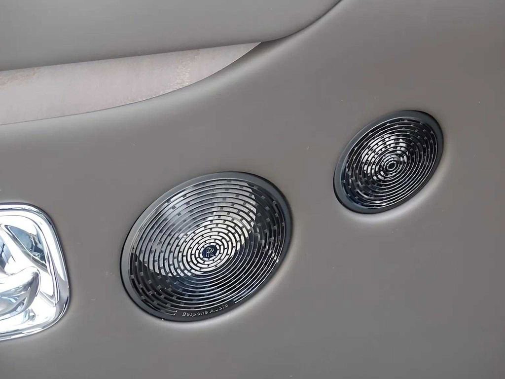 New 2025 Rolls-Royce Ghost Black Badge image 13
