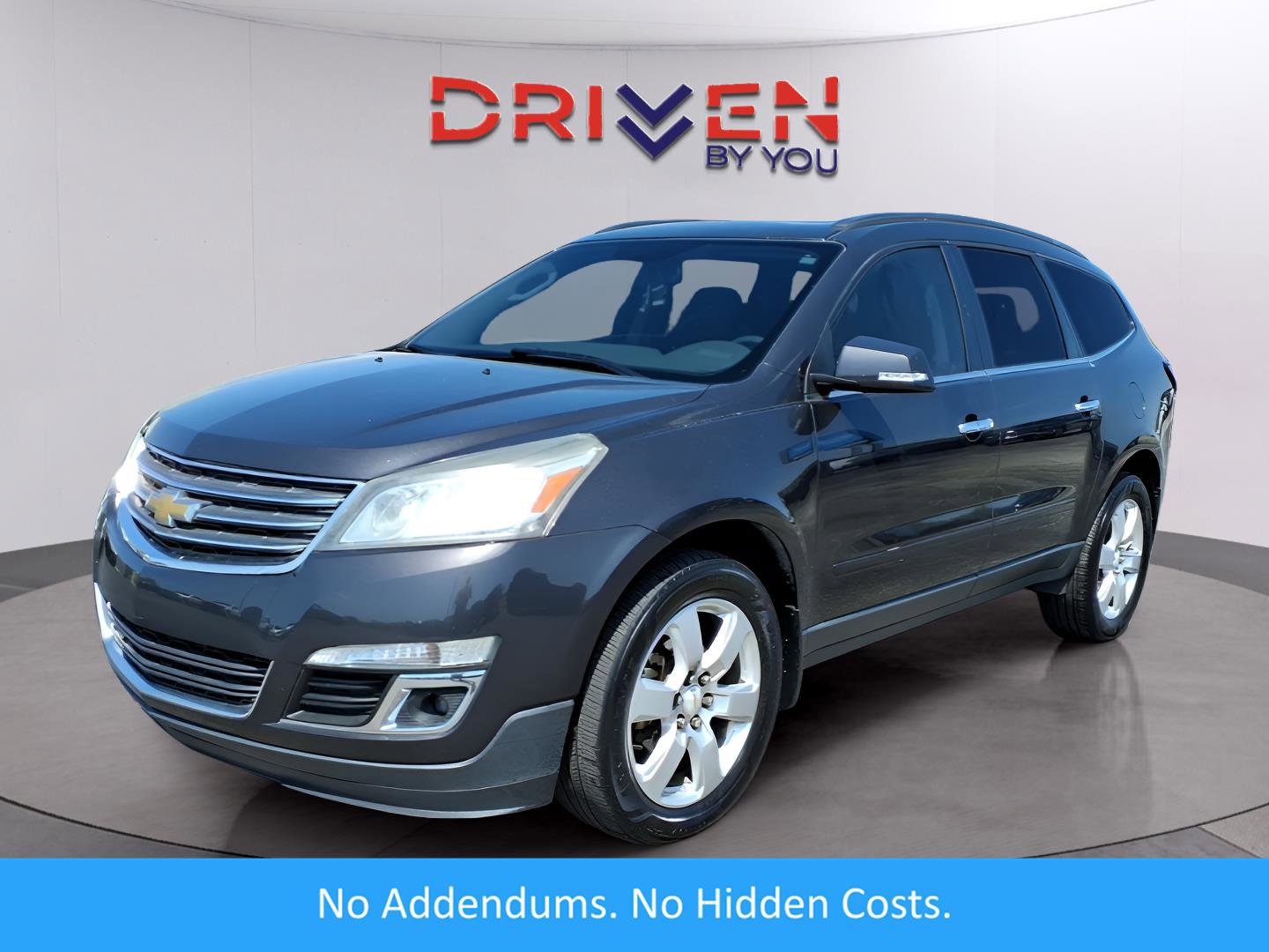 Used 2017 Chevrolet Traverse LT w/ Style and Technology Package image 1