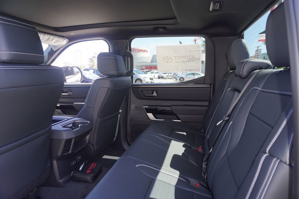 New 2026 Toyota Tundra Limited AWD/4WD image 7
