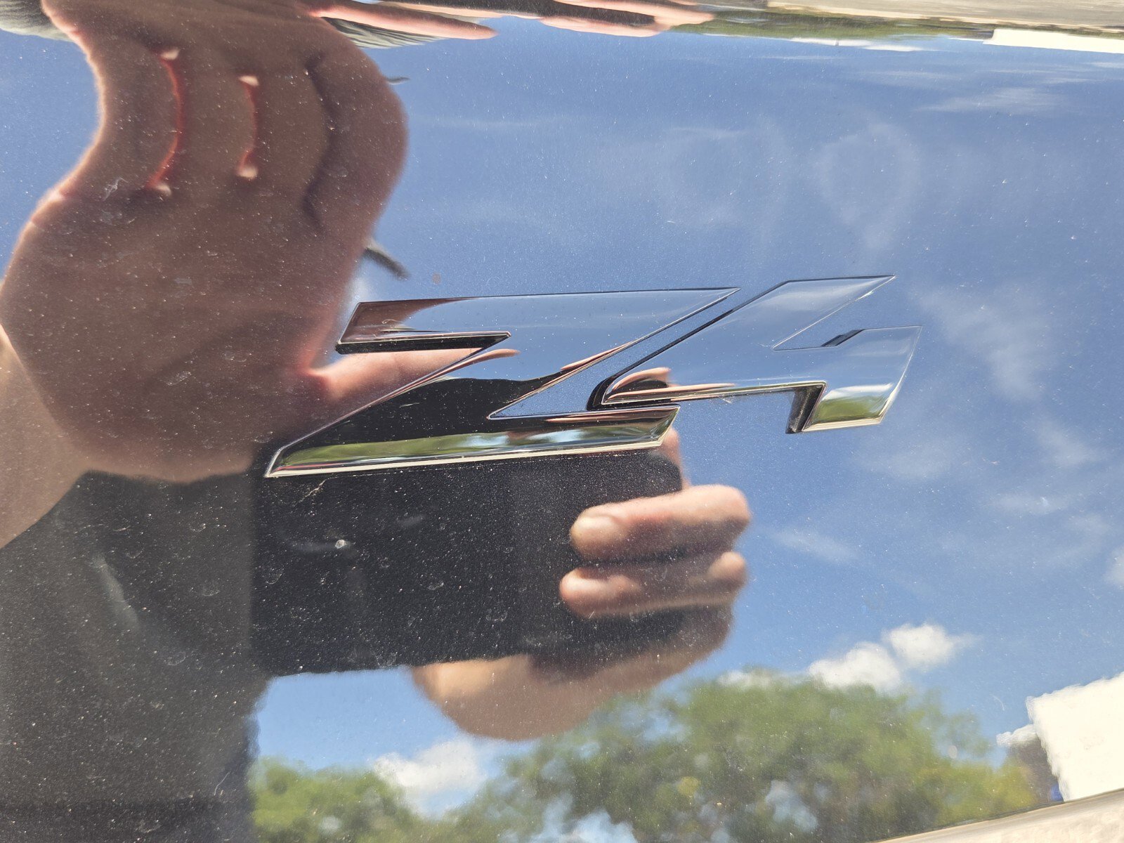 Used 2022 BMW Z4 M40i w/ Premium Package image 12