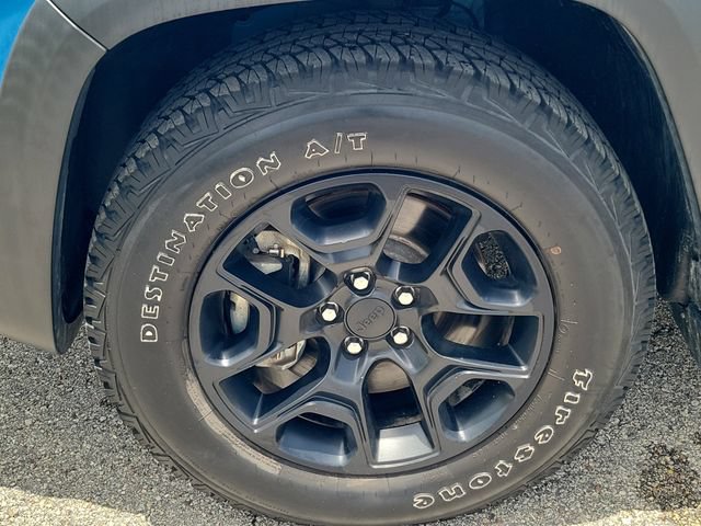 Used 2022 Jeep Cherokee Latitude w/ Sun & Sound Group AWD/4WD image 8