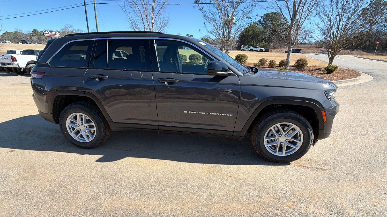 New 2026 Jeep Grand Cherokee Laredo X image 7