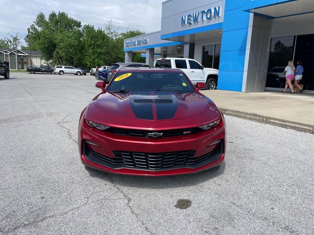 Used 2021 Chevrolet Camaro SS RWD image 2