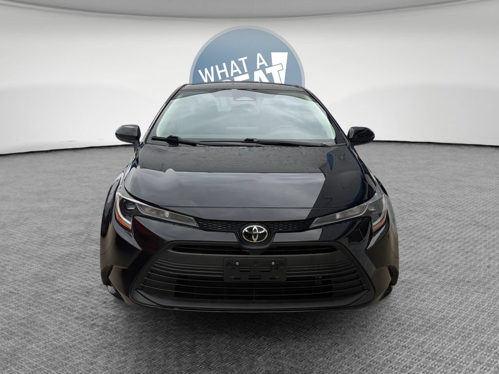 Used 2024 Toyota Corolla LE FWD image 9