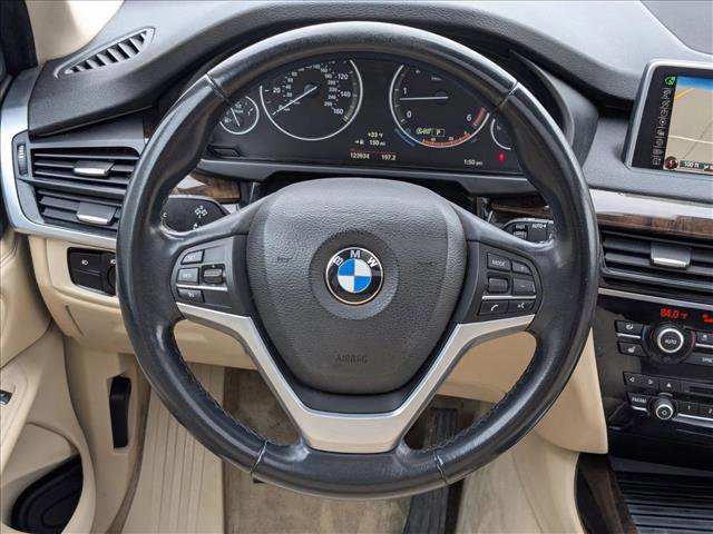 Used 2015 BMW X5 xDrive35d image 21