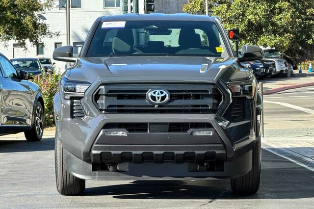 Used 2026 Toyota Tacoma SR5 AWD/4WD image 9