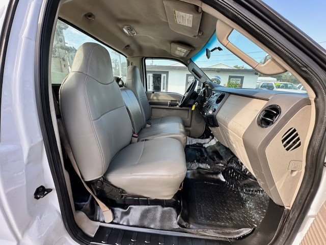 Used 2008 Ford F550 4x4 Regular Cab Super Duty image 21