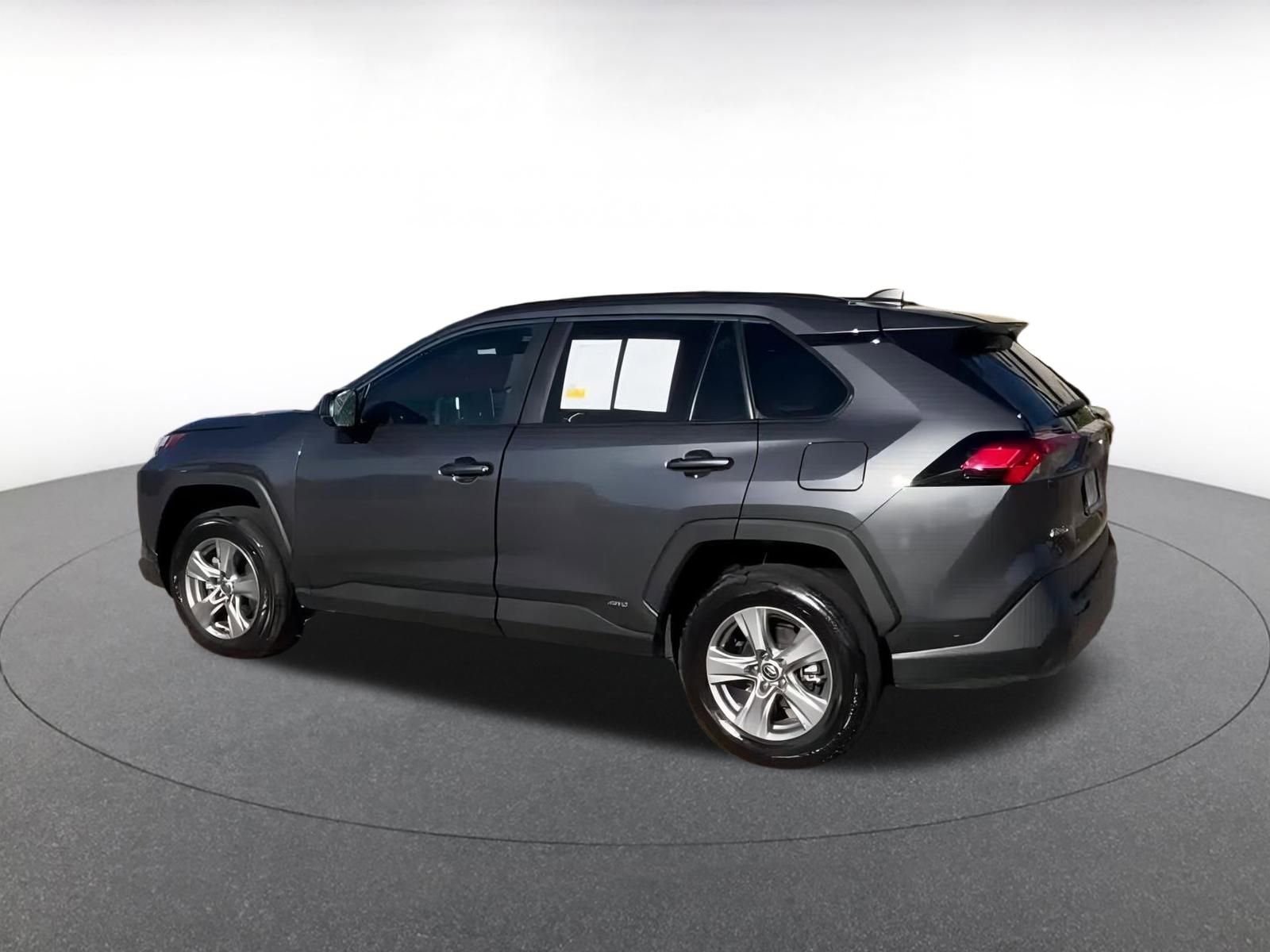 Used 2025 Toyota RAV4 LE image 10