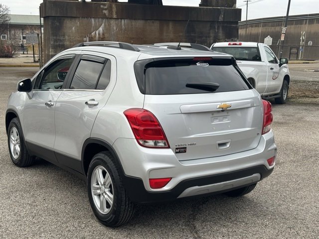 Used 2019 Chevrolet Trax LT w/ LT Convenience Package image 3