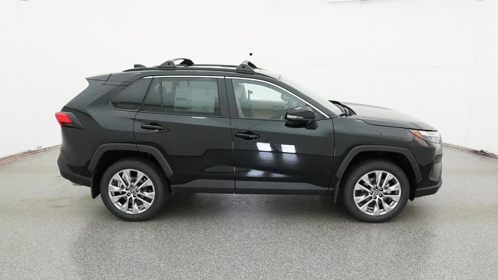 Used 2025 Toyota RAV4 XLE Premium image 14