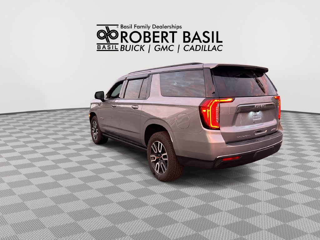 Used 2023 GMC Yukon XL AT4 w/ AT4 Premium Package AWD/4WD image 6