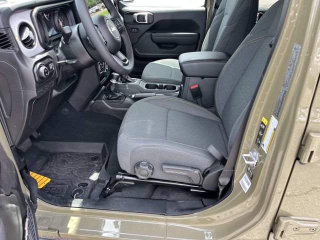New 2025 Jeep Gladiator Sport AWD/4WD image 20
