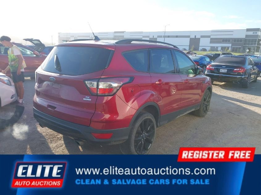 Used 2018 Ford Escape SE w/ SE Sport Appearance Package image 8