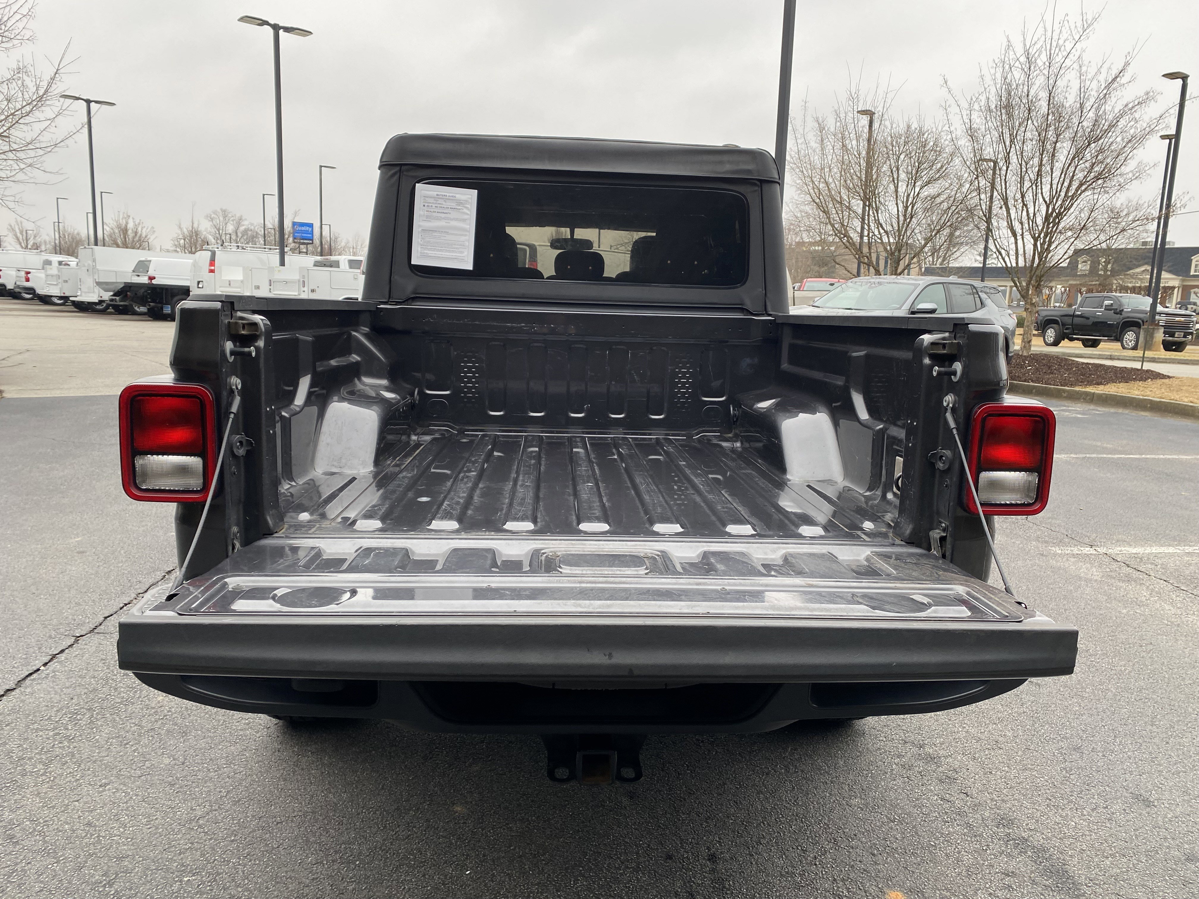 Used 2022 Jeep Gladiator Sport image 11